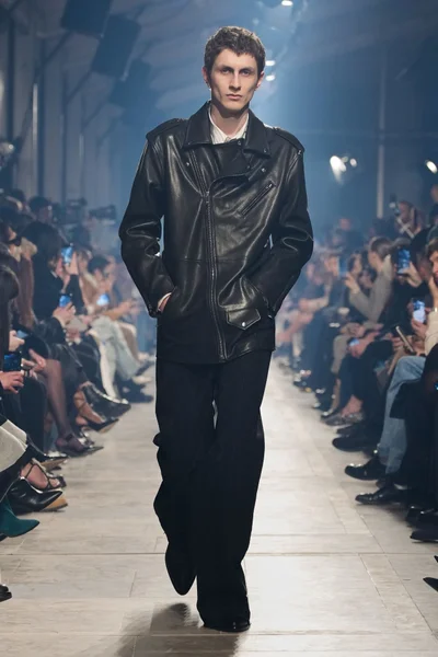 Look 45